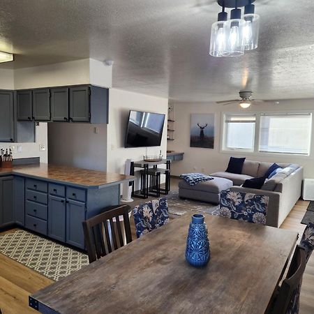 Newly Furnished Relaxing Stay Fairbanks Buitenkant foto