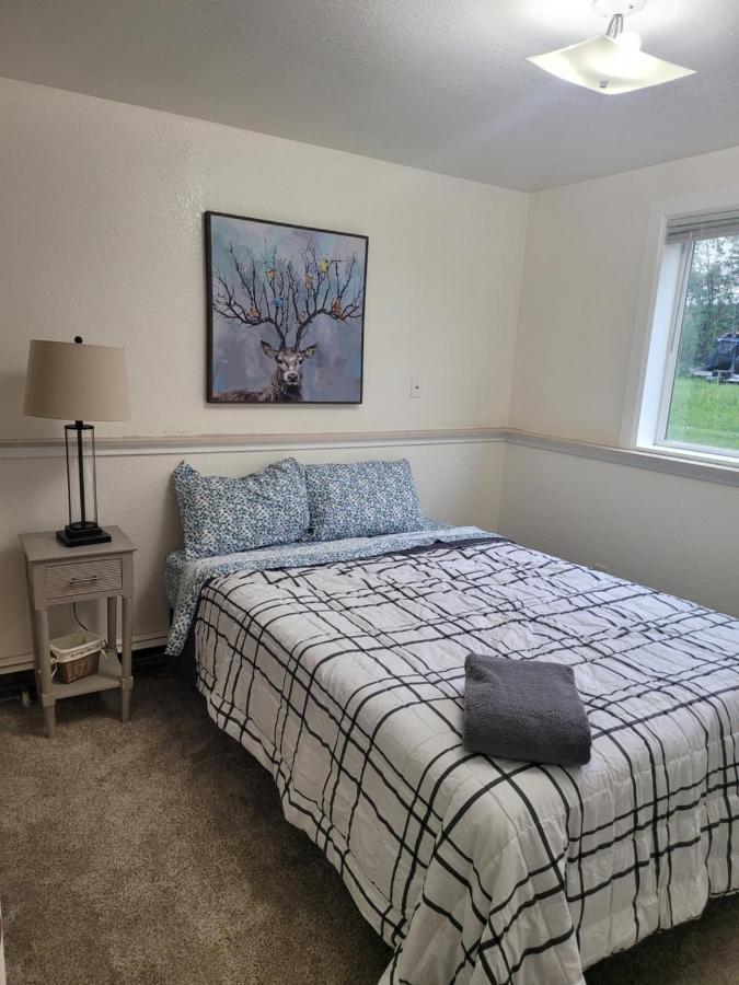 Newly Furnished Relaxing Stay Fairbanks Buitenkant foto