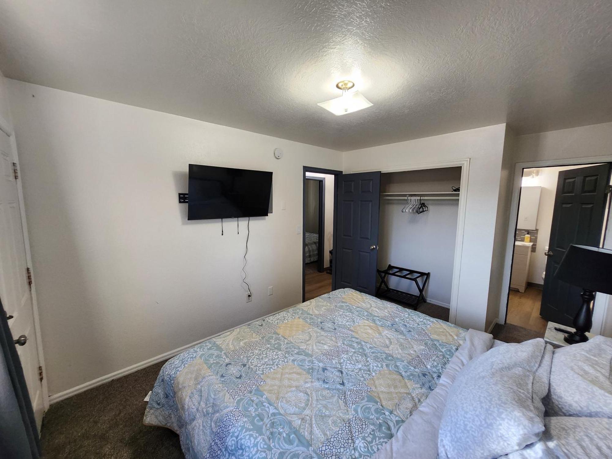 Newly Furnished Relaxing Stay Fairbanks Buitenkant foto