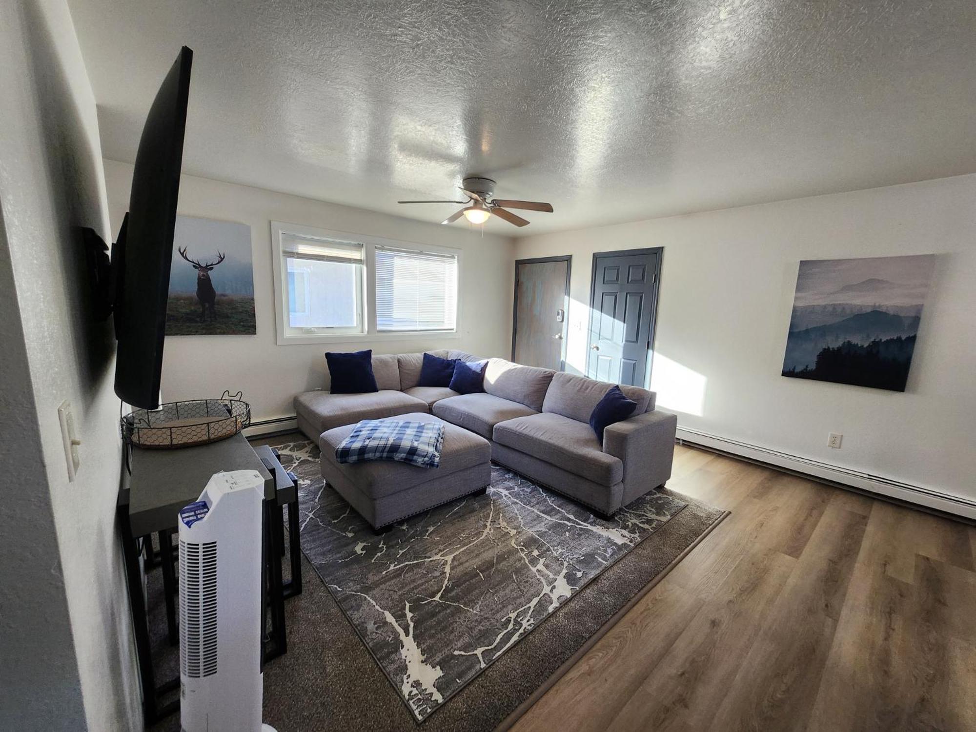 Newly Furnished Relaxing Stay Fairbanks Buitenkant foto